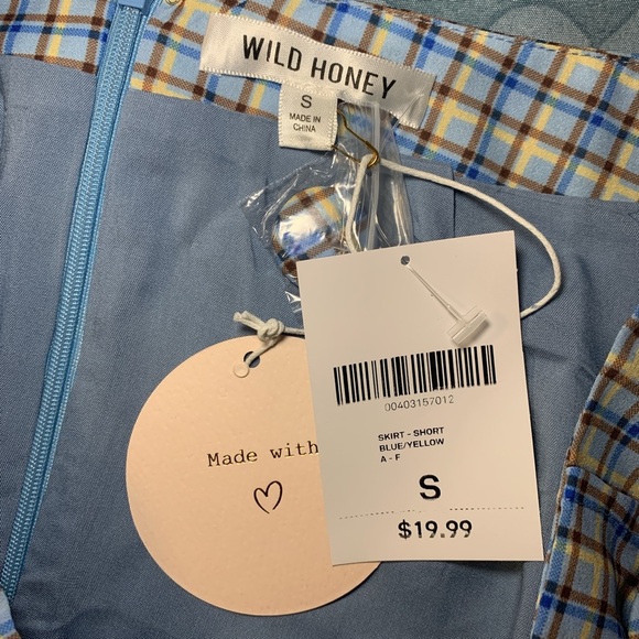 Forever 21 Plaid Skirt - Picture 4 of 4